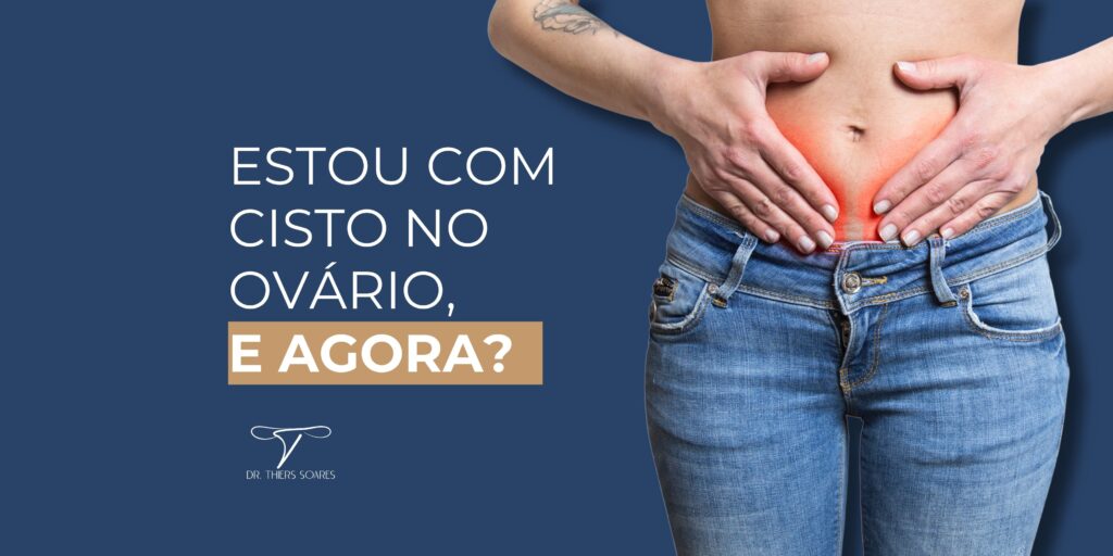 O processo diagnóstico engloba avaliação clínica, exames de imagem e, em alguns casos, procedimentos médicos. Inicia-se tipicamente com consulta médica, quando detalhes de sintomas e histórico são coletados. A partir dessas informações, podem ser requisitados exames de imagem como ultrassonografia pélvica, que permite visualizar ovários e cistos. Geralmente, a ultrassonografia identifica presença, tamanho, localização e características dos cistos. Para situações mais complexas ou com suspeita de complicações, a ressonância magnética pode ser recomendada para imagens mais detalhadas. Em certos casos, exames de sangue, como testes de marcadores tumorais, podem ser recomendados para descartar cistos malignos. Além disso, exame pélvico manual auxilia na identificação de anormalidades.